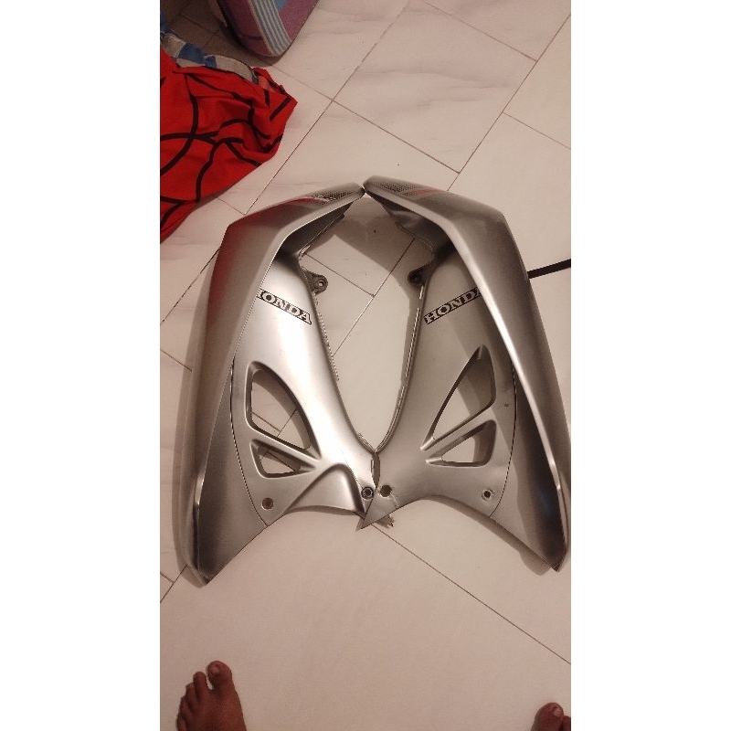 Sayap luar dalam silver honda kirana