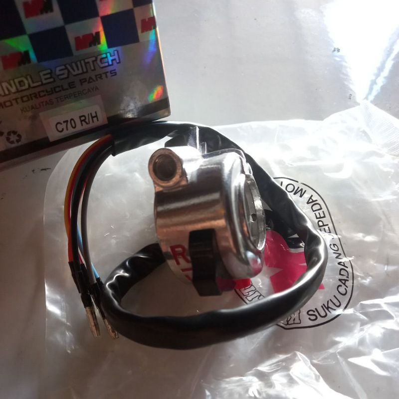 Holder saklar kanan C70