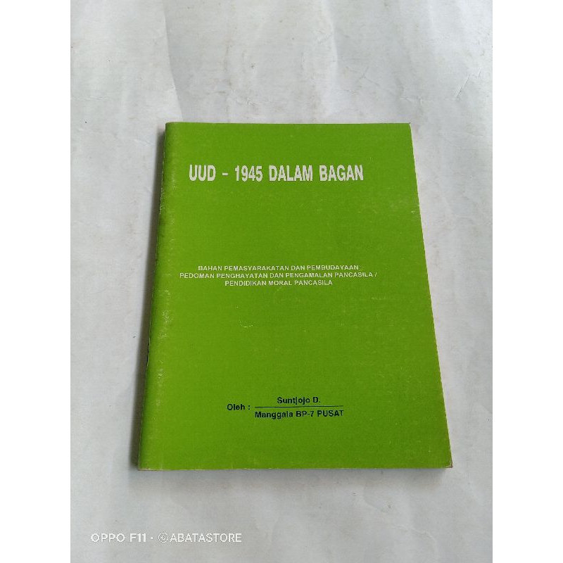 BUKU UUD 1945 DALAM BAGAN BAHAN P4/PMP SUNTJOJO BP 7 PUSAT