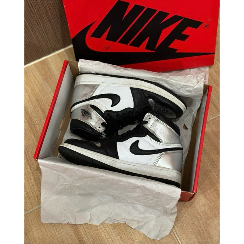 Women's Nike Air Jordan 1 Retro High Silver Toe EU 38.5 / US 7.5