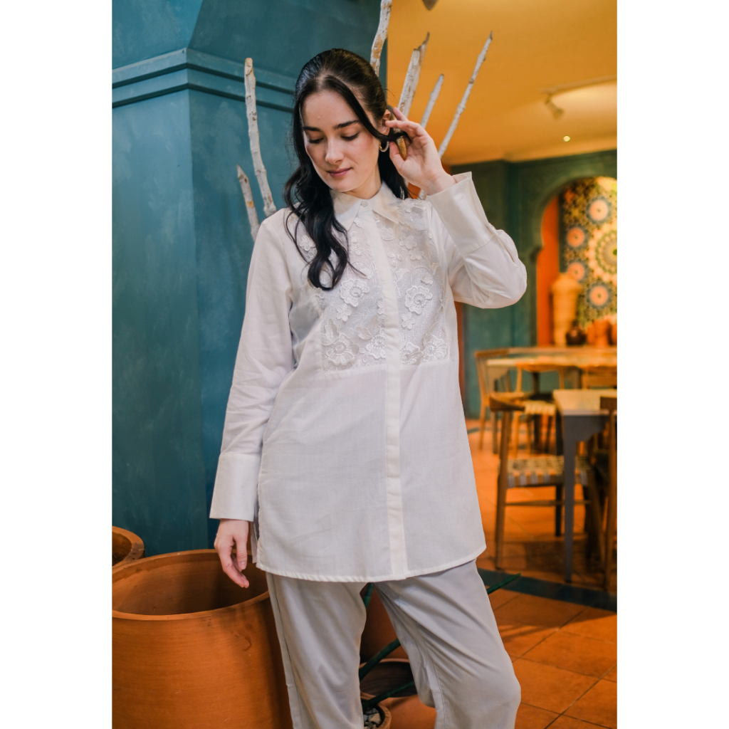 Urban Exchange Miranda White Shirt - Atasan Tunik Kemeja Putih