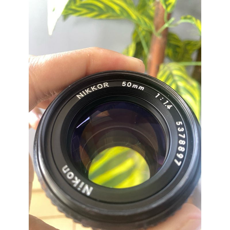 LENSA MANUAL NIKKOR AIS 50/f1.4 SUPER MULUS