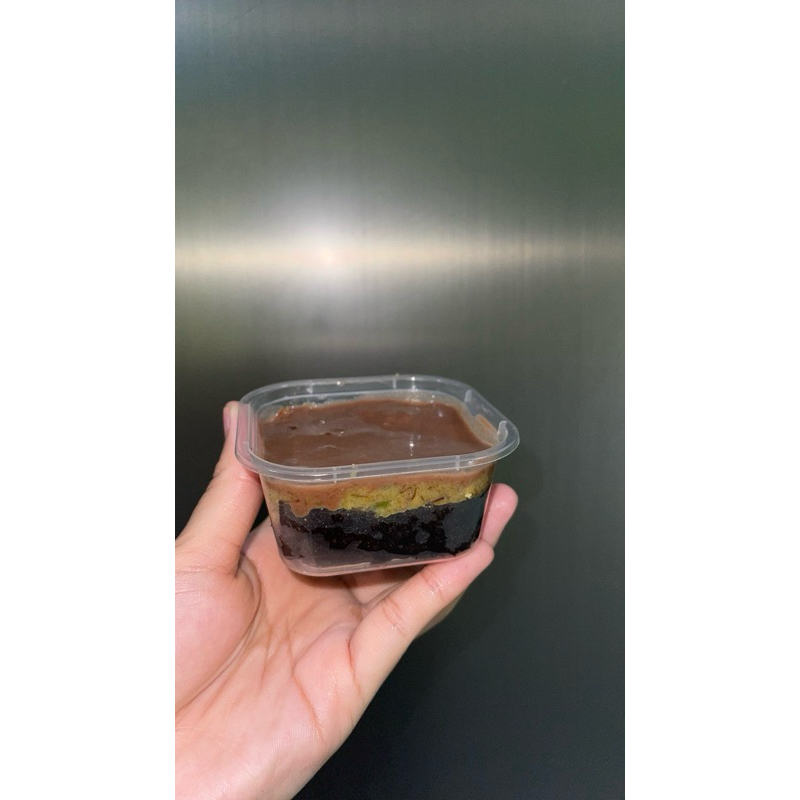 

brownies kunafa pistachio [INSTAN ONLY]