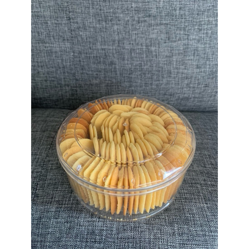 

kue kering lidah kucing