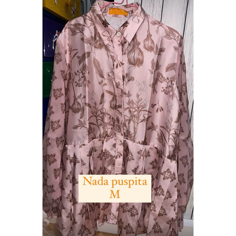 blouse NadaPuspita