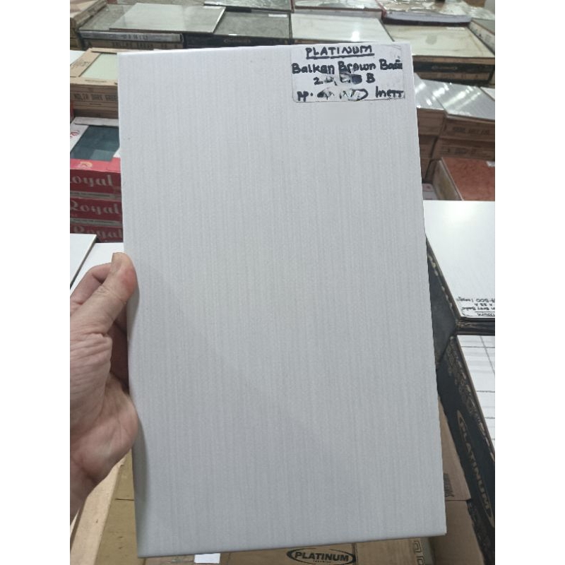 Keramik Platinum Balkan Brown Basic 20x33 Kw2/Dus (Halus)