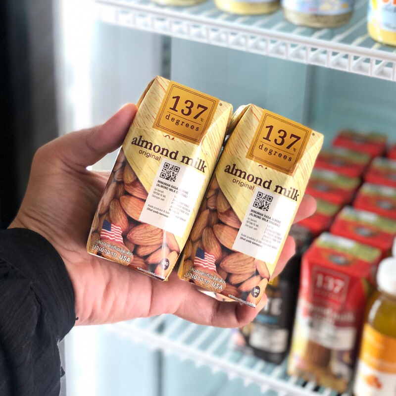 

137 Degrees Almond Milk Unsweetened 180ml | Susu Almond Unsweeted | Susu Almond Nol Gula