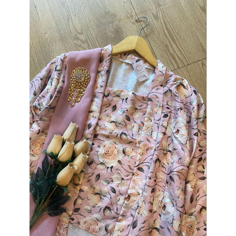 Anaya pink Kebaya floral ready stock cantik new motif bunga mawar putih kebaya jadul vintage bridesm