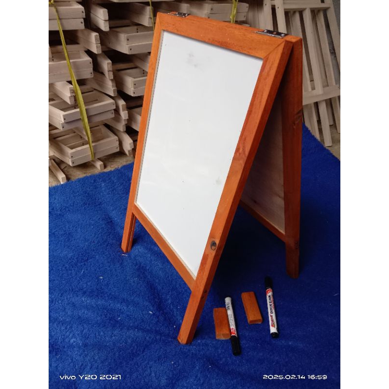 

Papan Tulis Whit BROAD 2 Arah Ukuran 33 x 60 CM(Bonus Sepidol +Penghpaus)