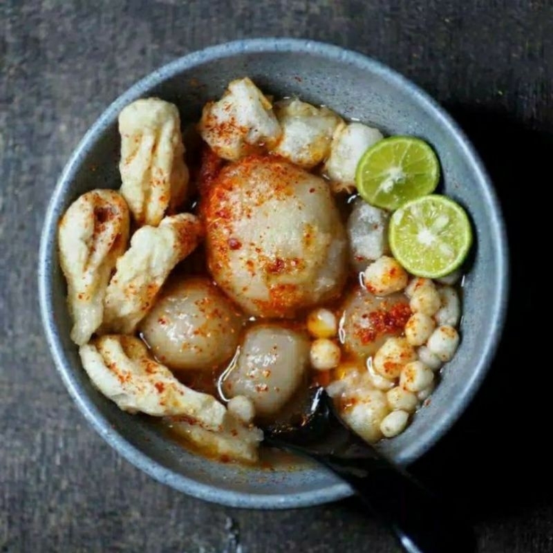 

baso aci jumbo ayam suwir pedas/tetelan pedas