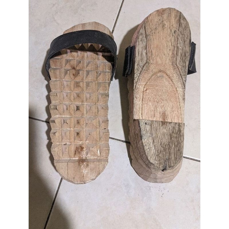 Sandal bakiak rematik kayu/ terompah kayu / sandal kesehatan