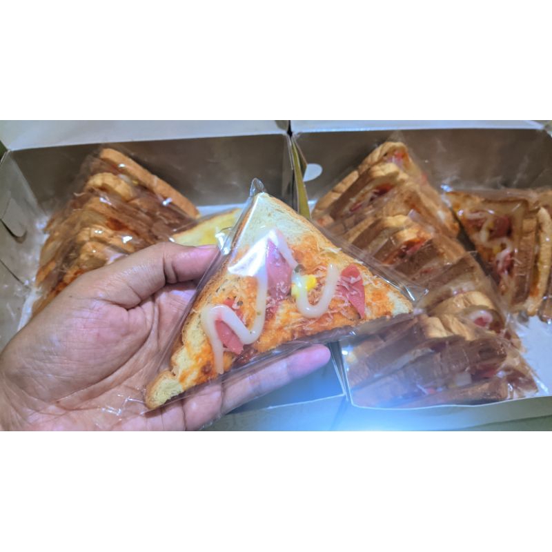 

ROTI TAWAR PIZZA 1 box isi 12pc