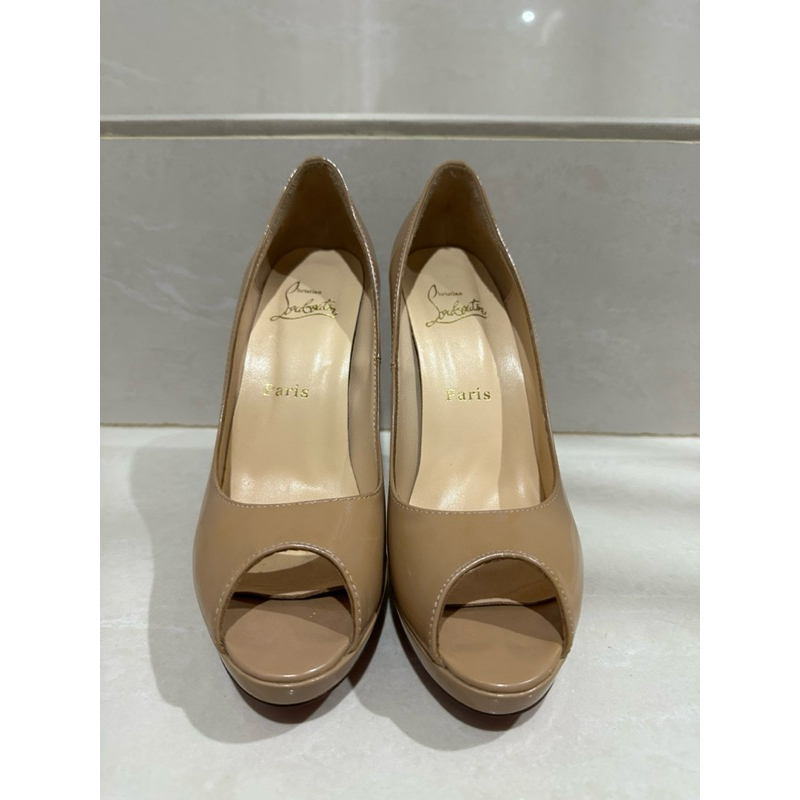 LOUBOUTIN heels size 37