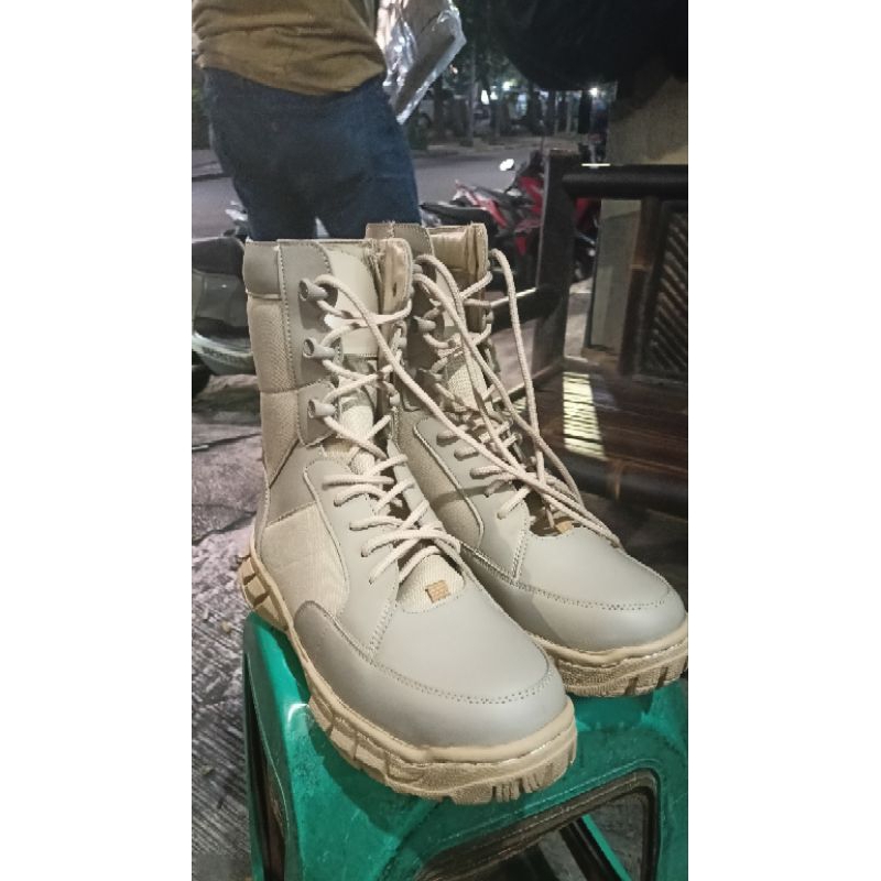 SEPATU PDL PRODUKSI KEMHAN