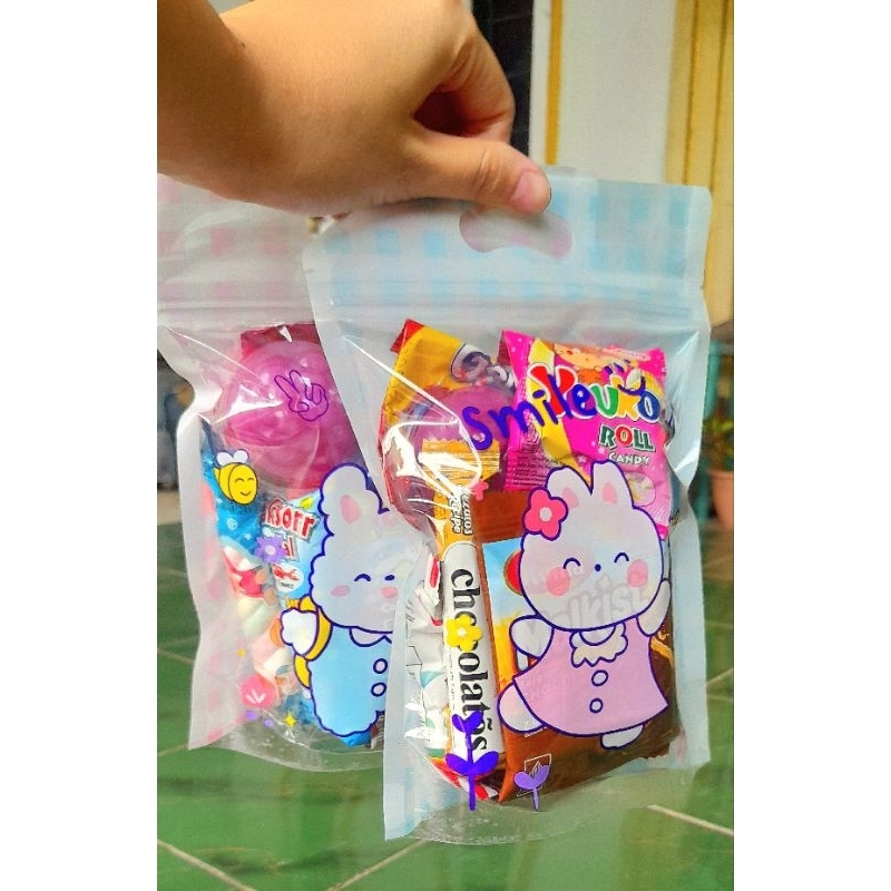 

Hampers Snack | Snack Lebaran | Snack Ulang Tahun | Mini Gift