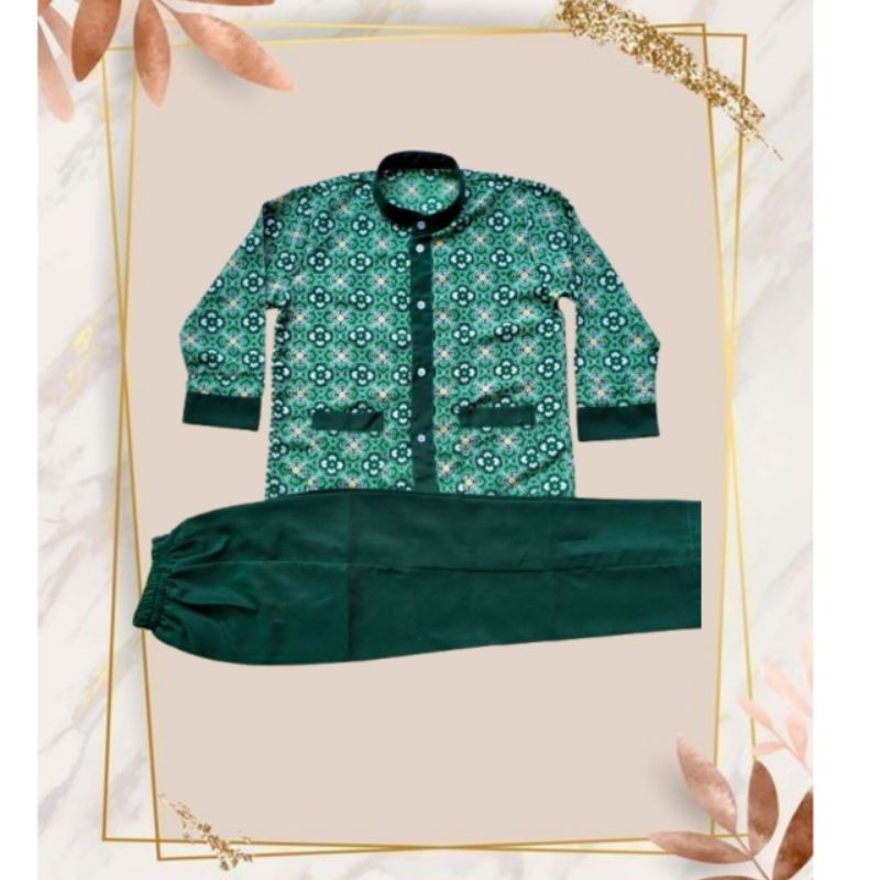 Seragam Paud Stelan Batik Kombinasi Polos Hijau Botol Keren