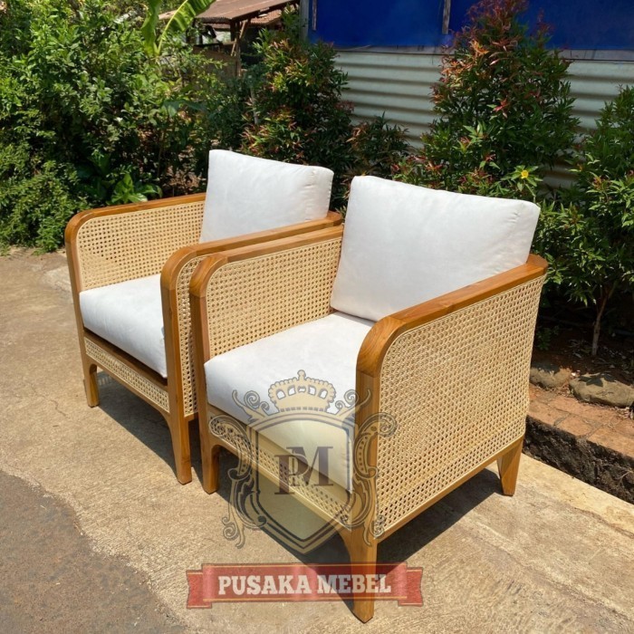 kursi santai outdoor