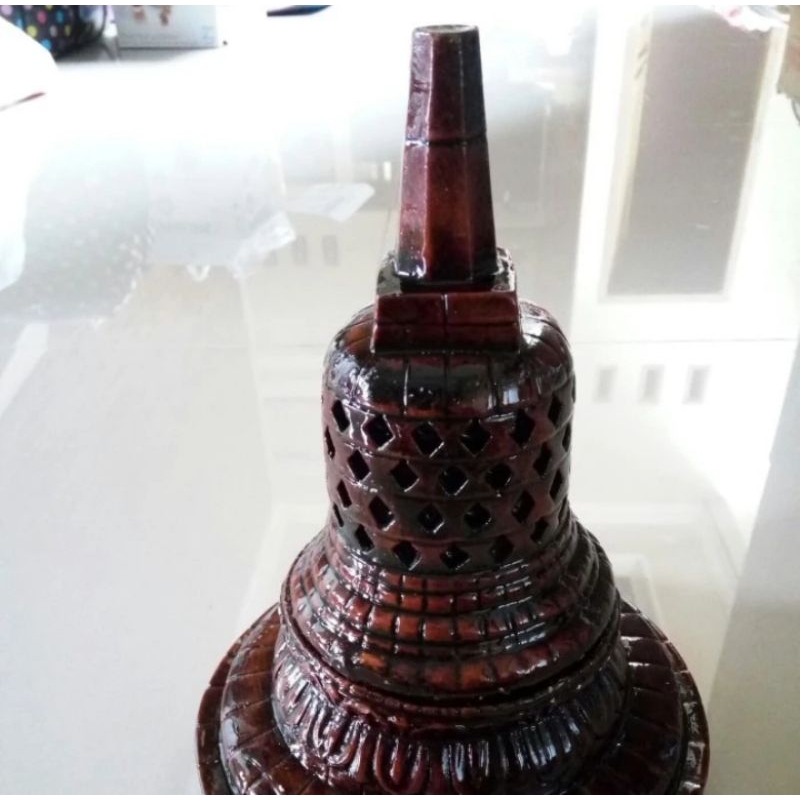 MINIATUR STUPA CANDI BOROBUDUR
