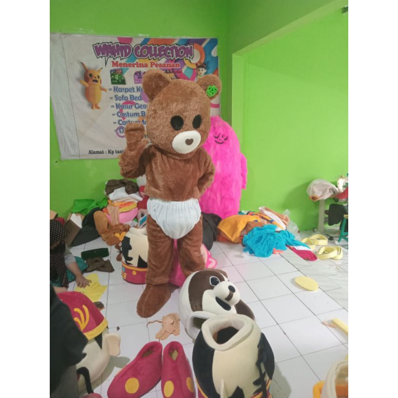 Kostum badut beruang celana