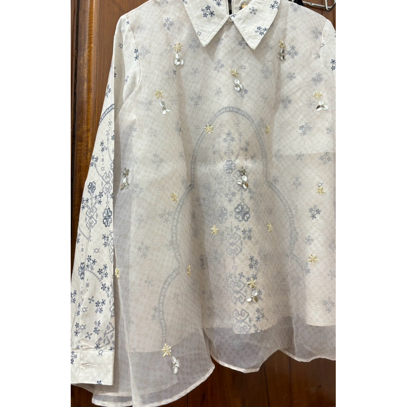 Wearing Klamby - Pandai Sikek Blouse with Embellishment Dyandra