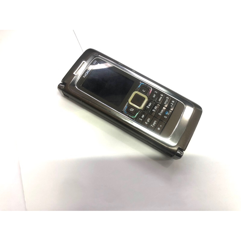 Hape Jadul Nokia E90 Communicator MinusanUntuk Koleksi Pajangan Kanibalan