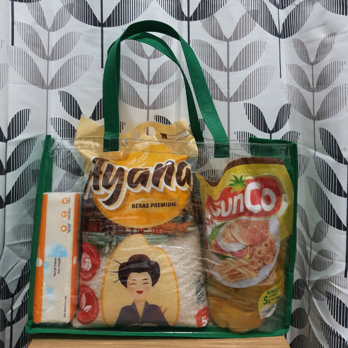 

Gooodie bag sembako Tas mika sembako Tas mika souvenir Tas mika lebaran Goodie bag spunbond Tas spunbond lebaran