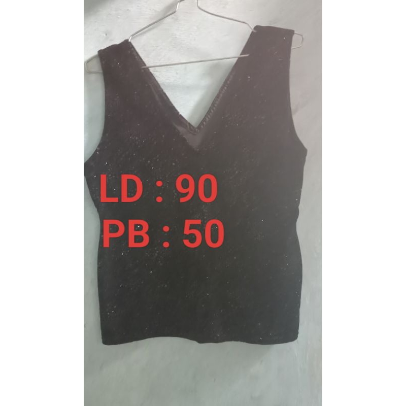 Preloved Tanktop hitam blink blink