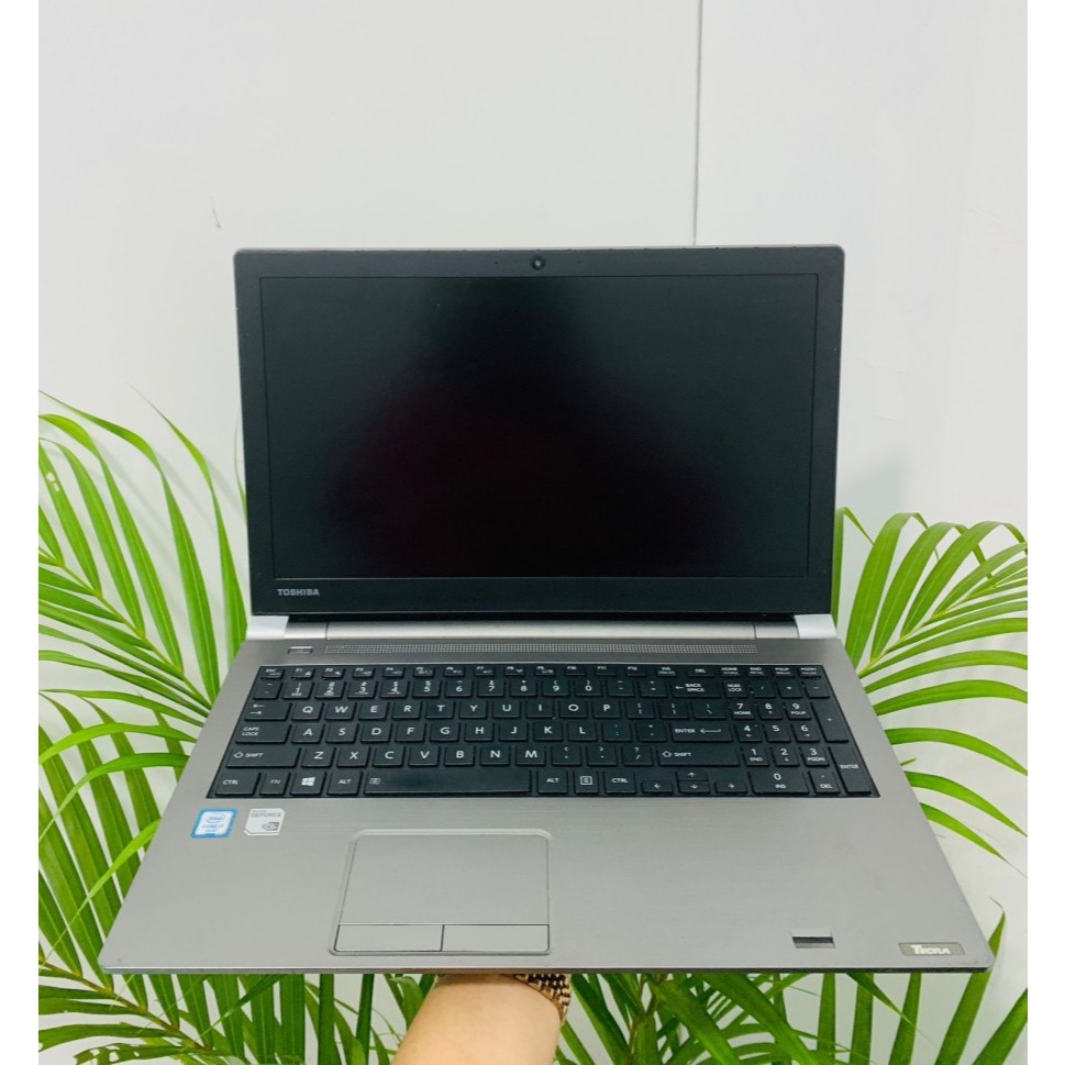 Display Besar Laptop Toshiba Tecra Z50-C Core i7 Gen6 8GB/256GB 15 inch HD