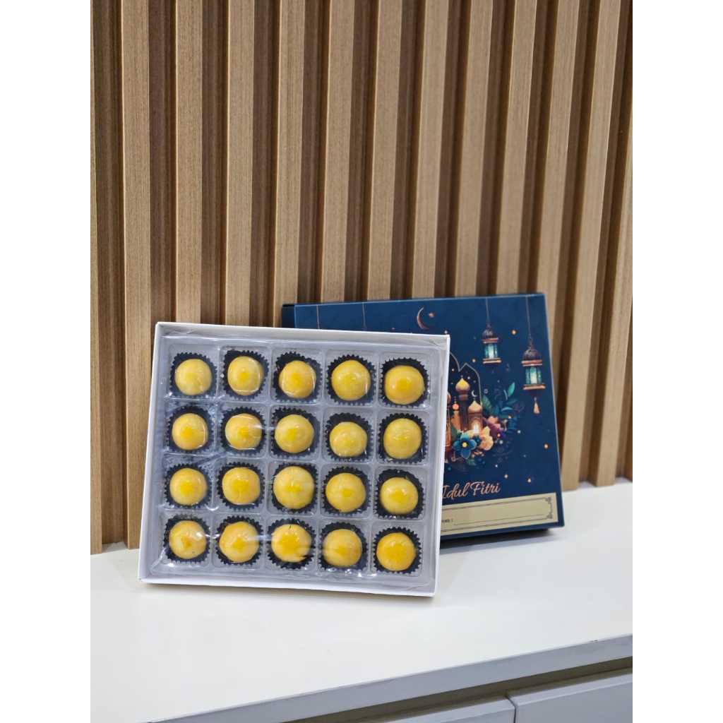 

Parcel / Hempers Lebaran 2025 Kue Nastar Parcel Box Isi 20pc ukuran besar edisi lebaran Hempers Home Made