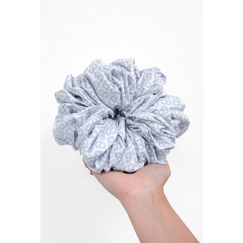 YZ7 Buttonscarves Tapis Scrunchie Monogram B Polyester
