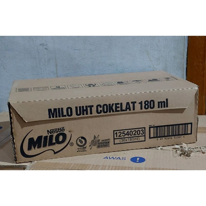 

Milo UHT Cokelat 180ml Kotak DUS isi 36 kotak