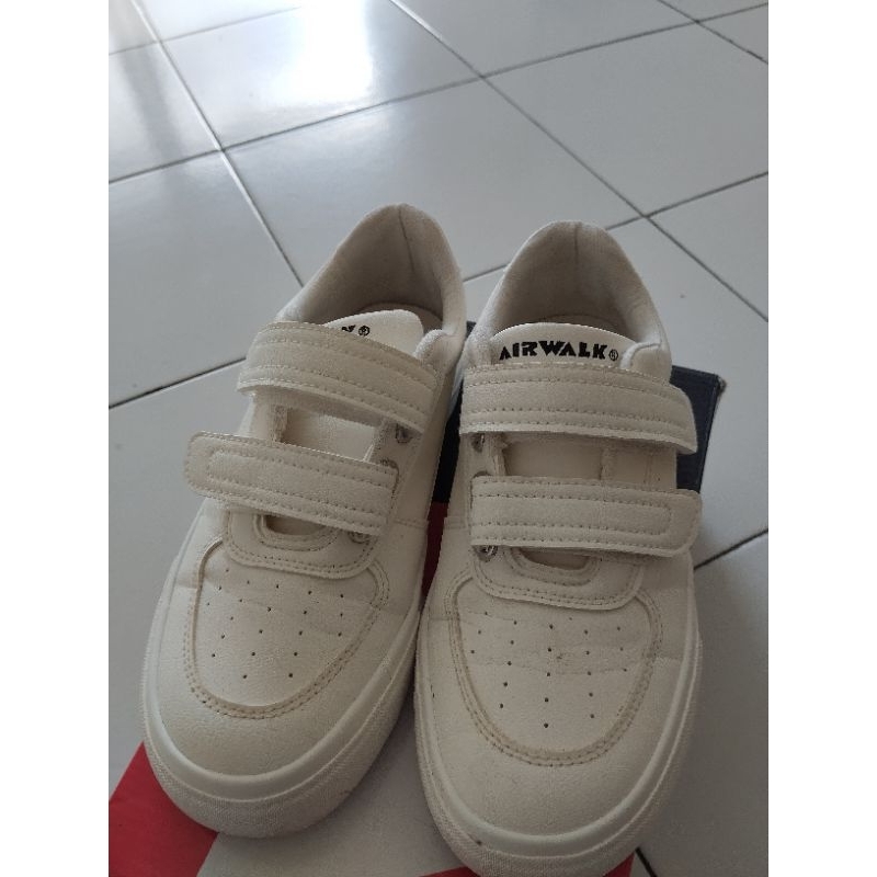 sepatu airwalk preloved