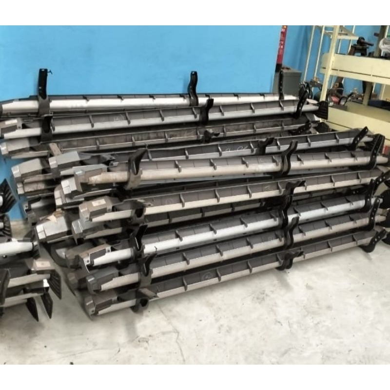 Footstep ,injakan kaki Toyota Fortuner vrz original, kanan