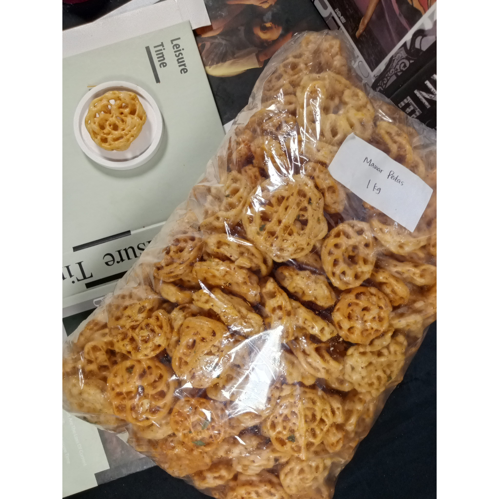 

KERUPUK MAWAR PEDAS KEPO ( Kremes Poool ) - 1 kg - Camilan Best Seller