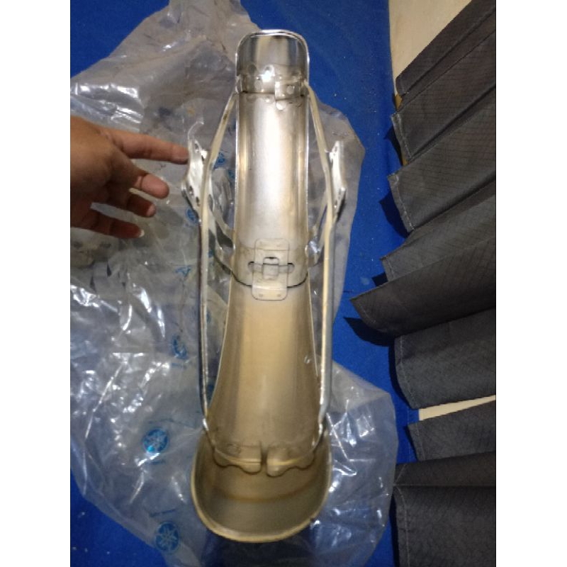 Spakbor depan Yamaha rx100