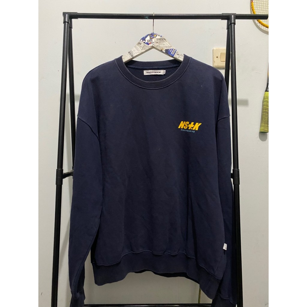 Crewneck NSTK Nastikick Original – Simple & Stylish