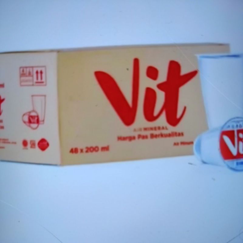 

vit air mineral gelas 1 dus isi 48pcs