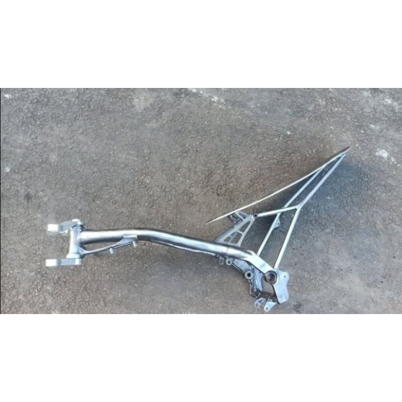 rangka(frame)drag satria Fu 150.