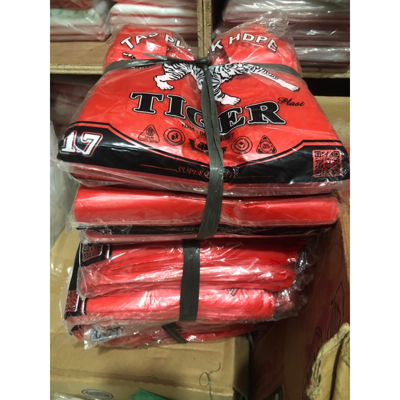 PLASTIK KANTONG KRESEK HDPE MERAH TIGER UKURAN 28