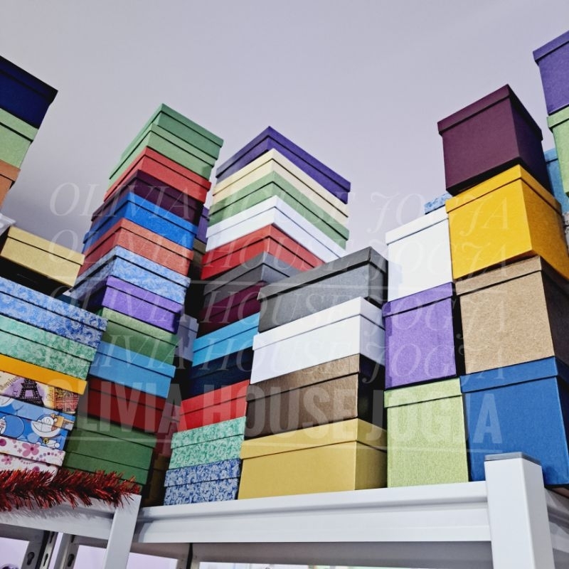 

Kotak Kado Warna Gift Box Color Box Kado