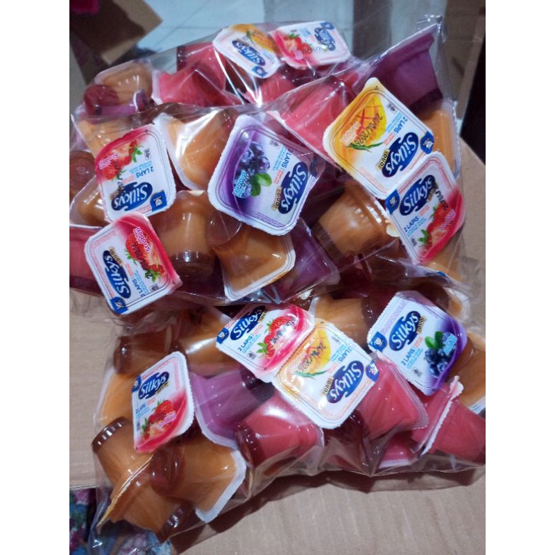 

puding silkys 1kg isi 39pcs mix variant