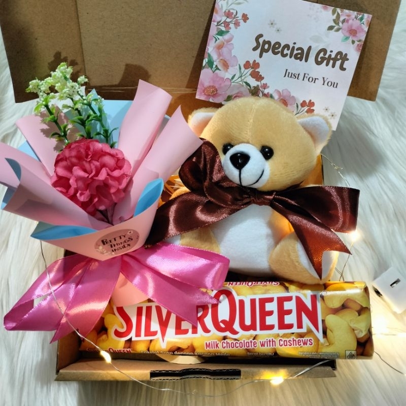 

Kado hampers cewek part C coklat bear buket led