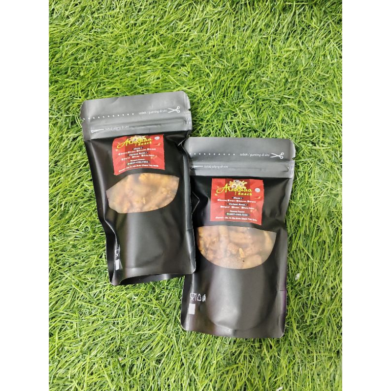 

KRIPSUS PEDAS ASIN DAUN JERUK 100GR