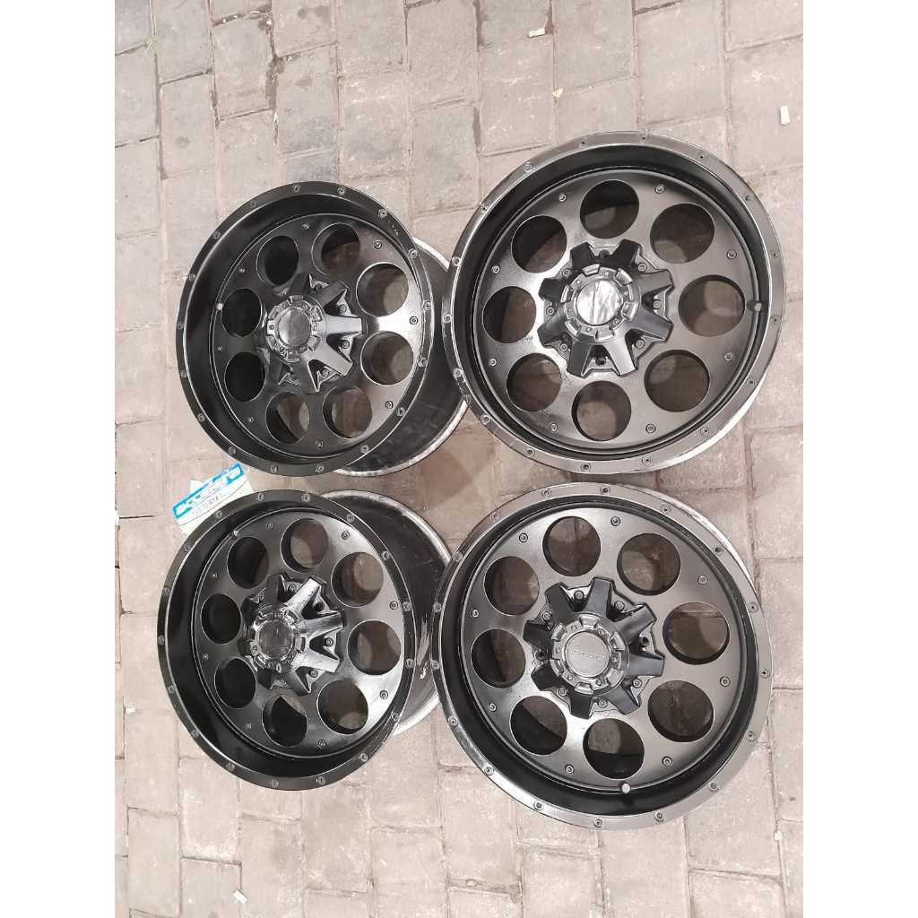 velg model  MICKEY THOMPSON ring 17 pcd 5x114 masuk buat xpander innova brv grandmax dll