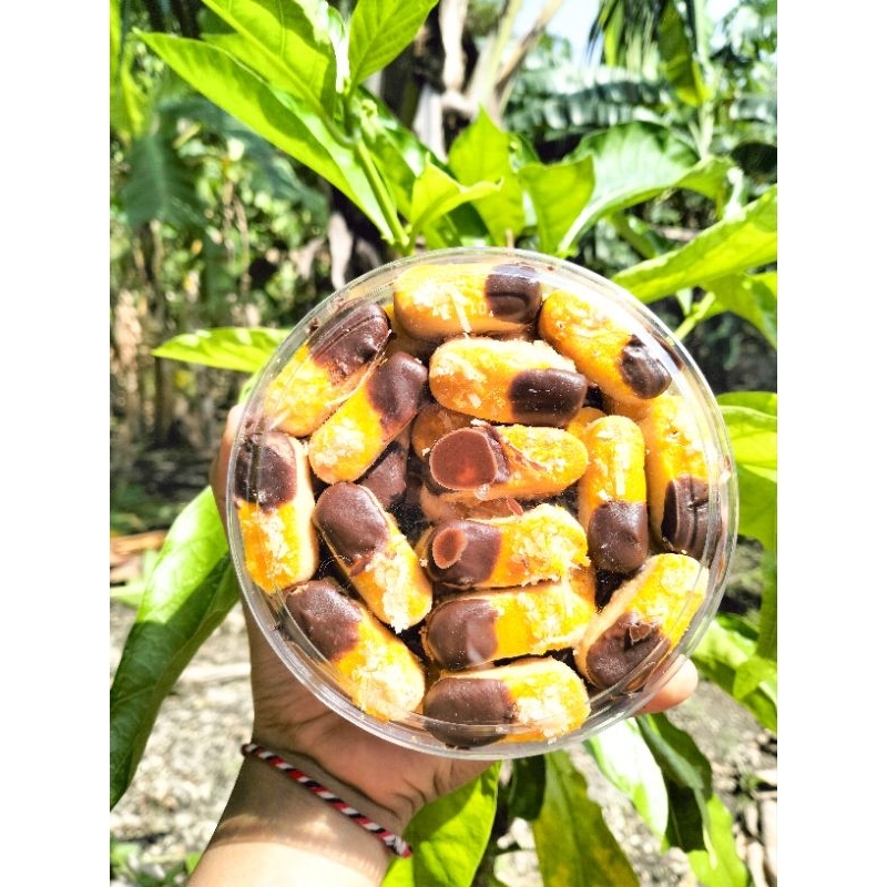 

KUE KERING KASTANGEL COKLAT KEJU 250GR