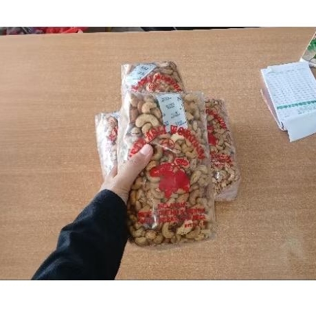 

METE SNACK BY RAHMA JAYA RNAK LEZAT MANTAP