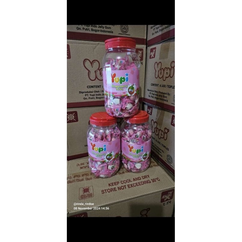 

yupi toples