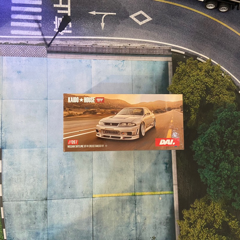 Kaido House Mini GT 097 Nissan Skyline GT-R (R33) DAI33 V1