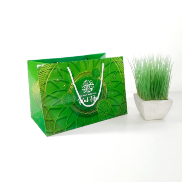 

Paperbag Idul Fitri 27 x 18,5 x 15 cm