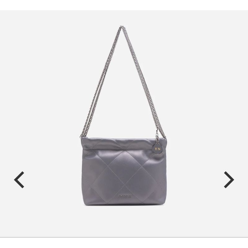 Izzie mini chain bag